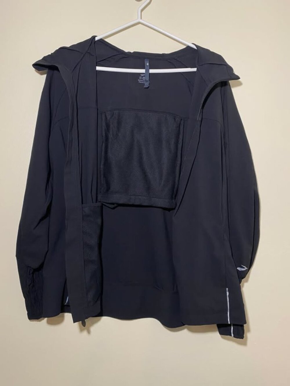 Brooks Packable Jacket - Picture 4 of 6